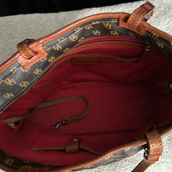 Purse - Picture 6 of 7